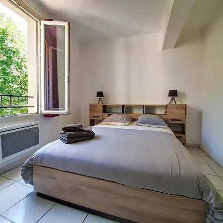 Manosque, 2 Pieces, 2 Personnes - Fr-1-752-1 Apartment Manosque